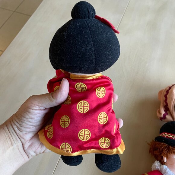 Bundle of Vintage Disney Store It's A Small World Bean Bag Plush Toys - Picture 4 of 14